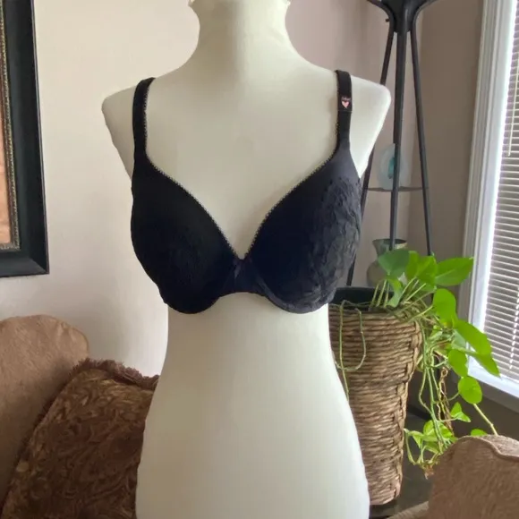 🆕 Body by Victoria - 34D