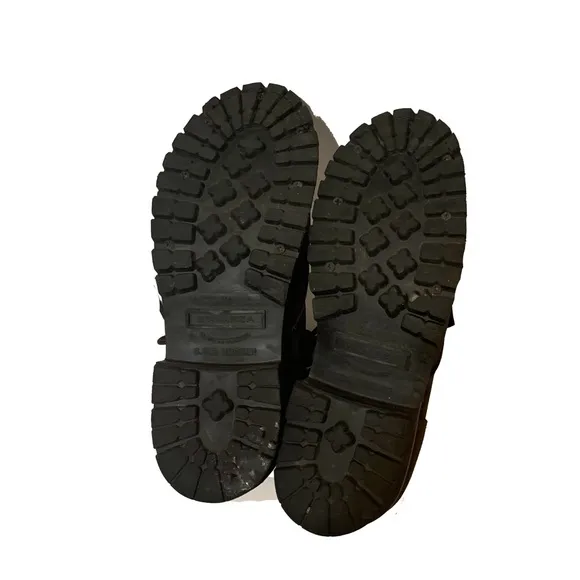 8.5 / Bonanza boots