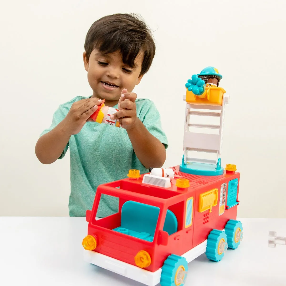 Educational Insights Design & Drill Bolt Buddies Fire Truck