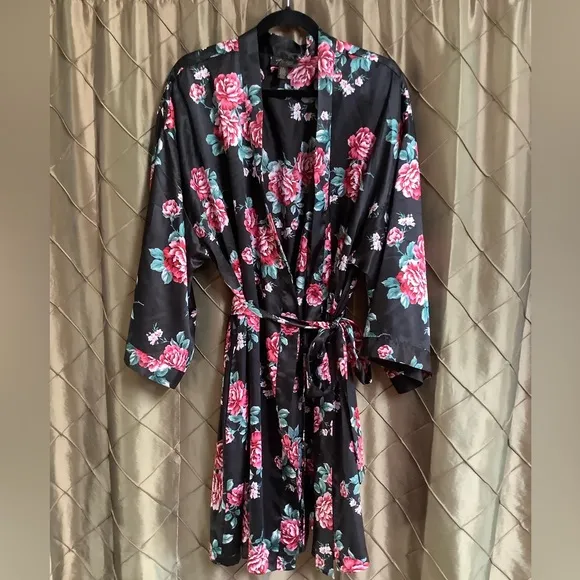 EUC- Thalia Sodi Floral Robe w/Fixed Back Tie &amp; Matching Chemise