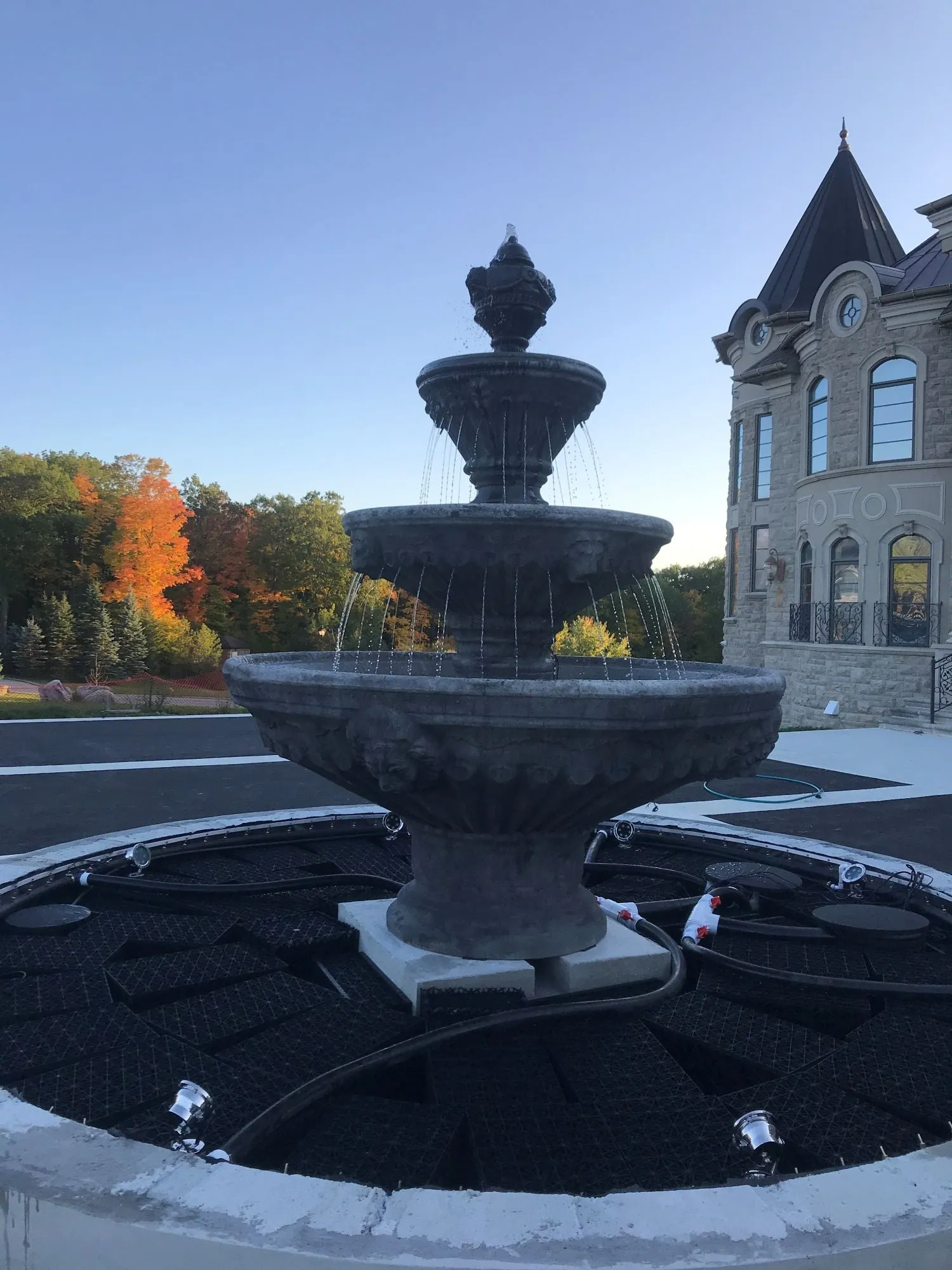 Large Lion Head Fountain