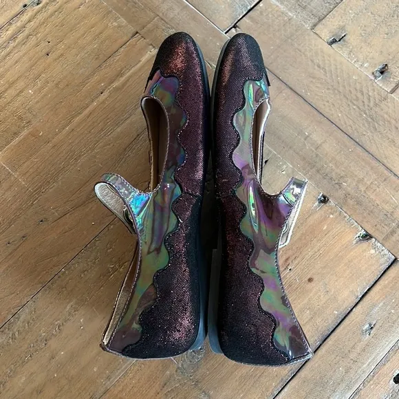 Manuela de Juan berry iridescent Mary Jane shoes