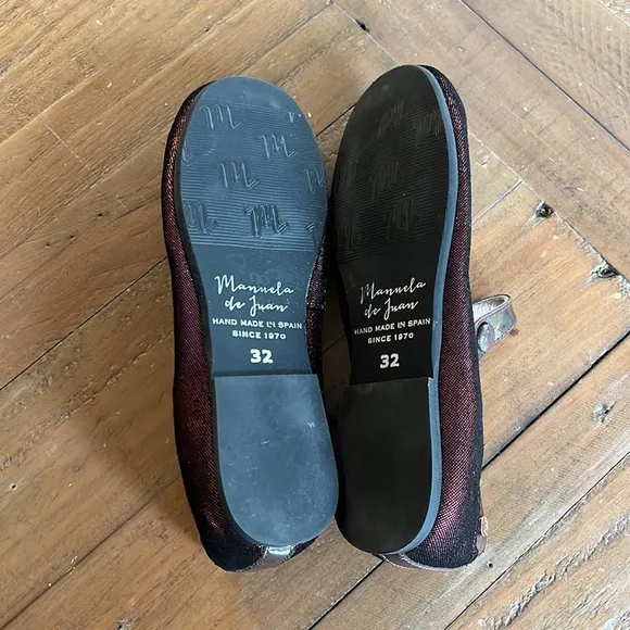 Manuela de Juan berry iridescent Mary Jane shoes