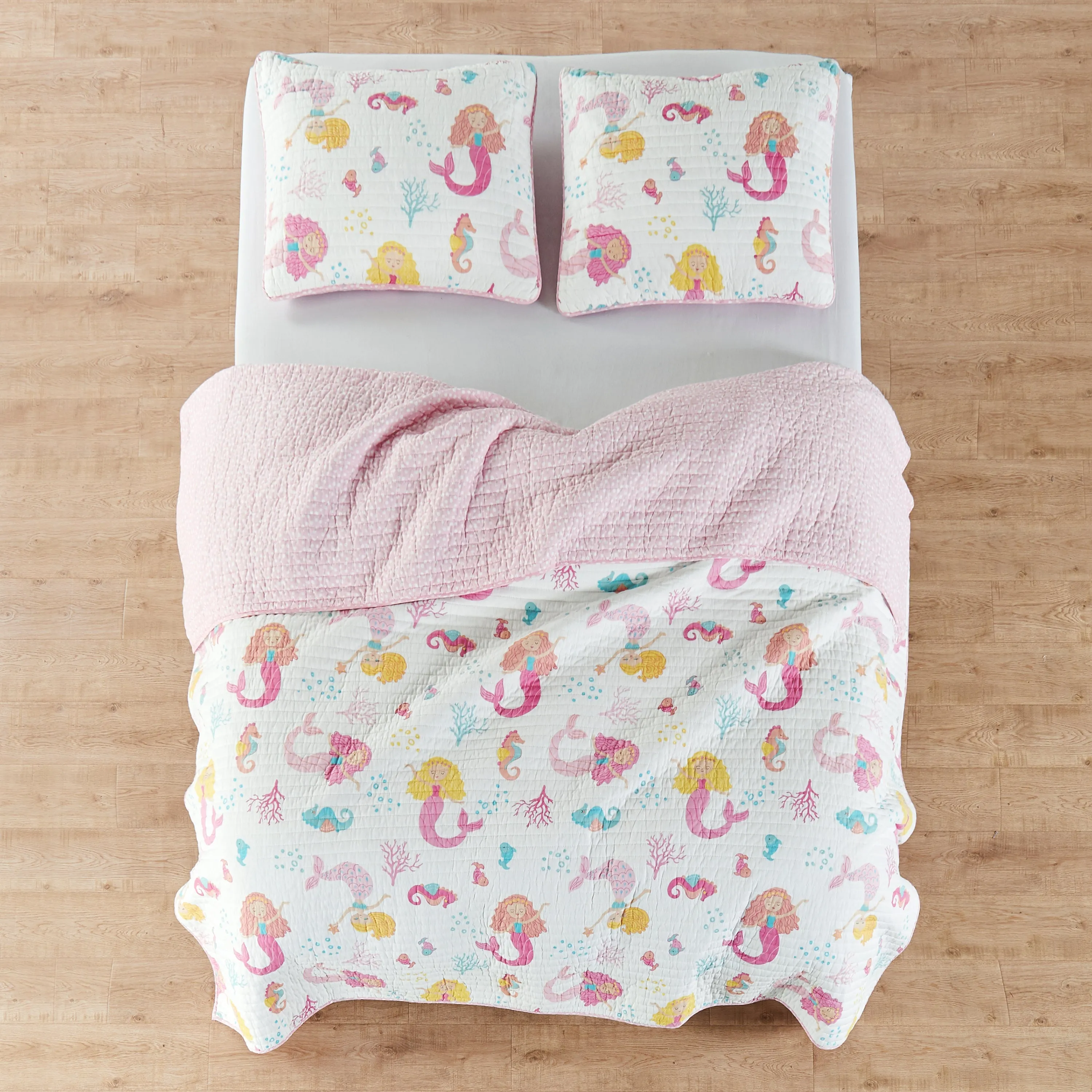 Marina Quilt Set