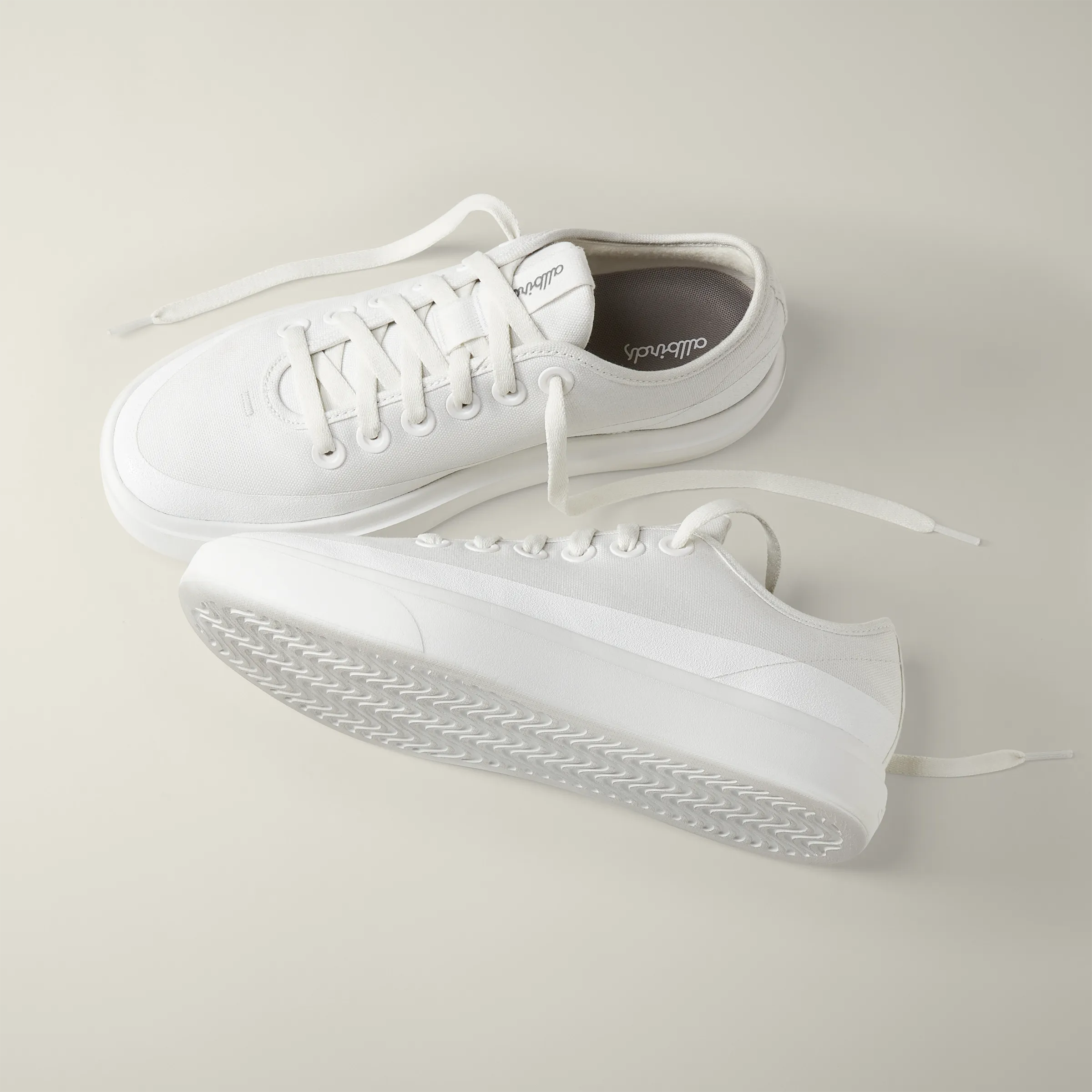 Men's Canvas Pipers