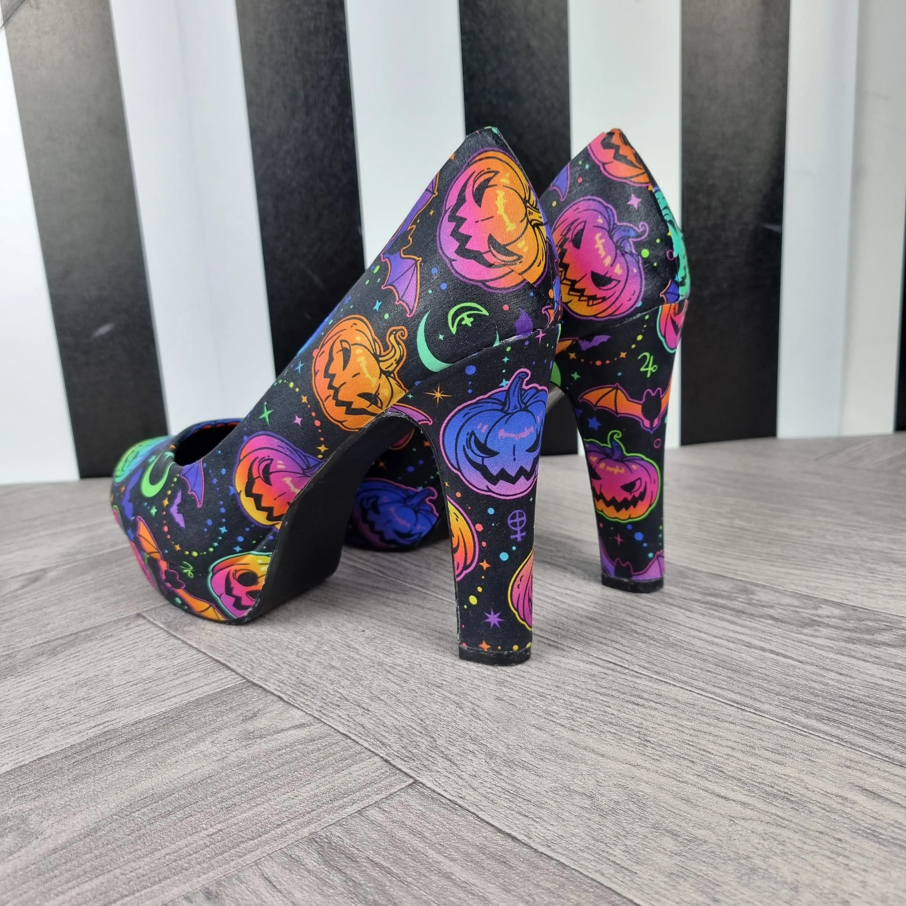 Neon Halloween Pumpkins High heels