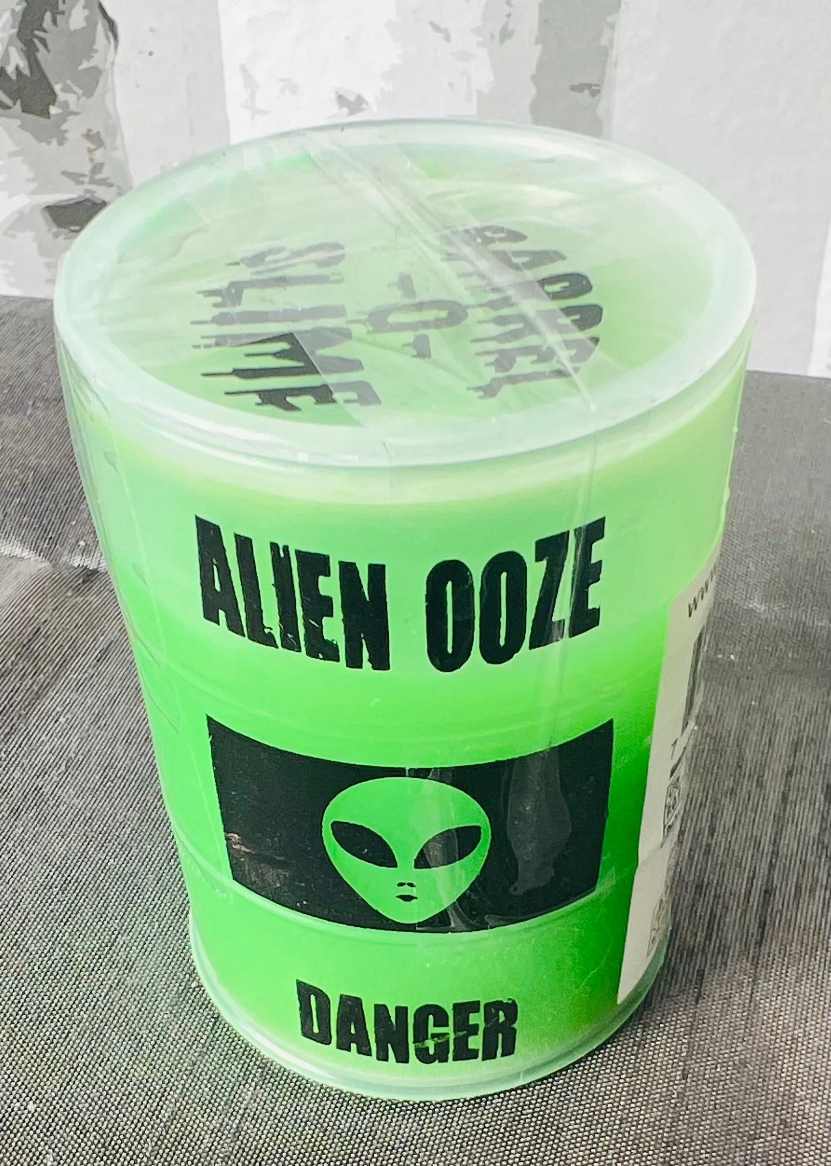 New Barrel O Slime Alien Ooze, 3.3H x 2.2W x 2.2L