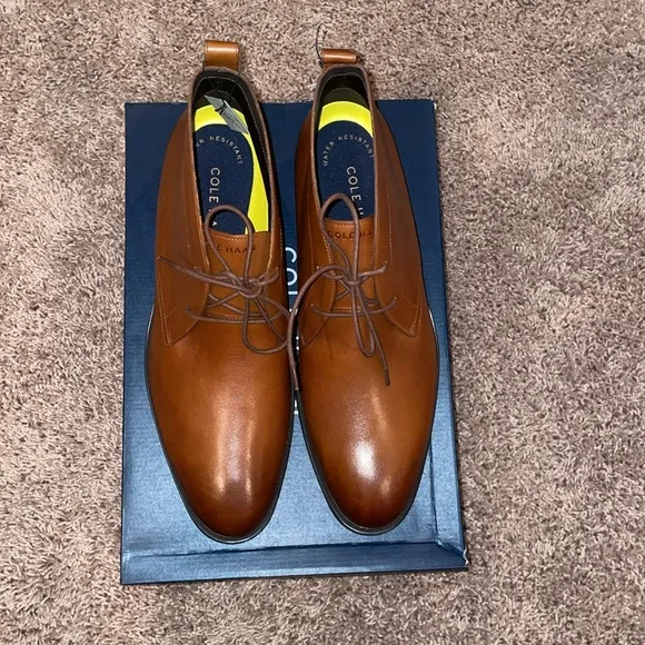 New in box brown Cole Haan chukka boots size 11