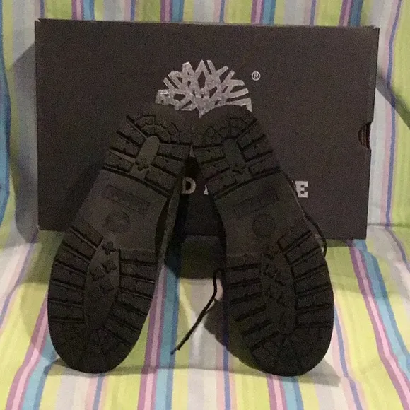 Pc1) limited release timberland 🥾