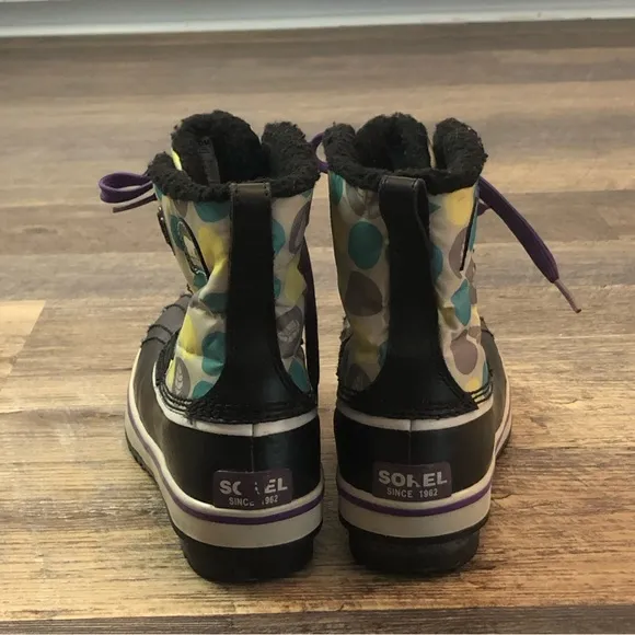 Sorel Polka Dot Duck Boot Rain Boots Snow Boots lids size 3 VGUC so cute